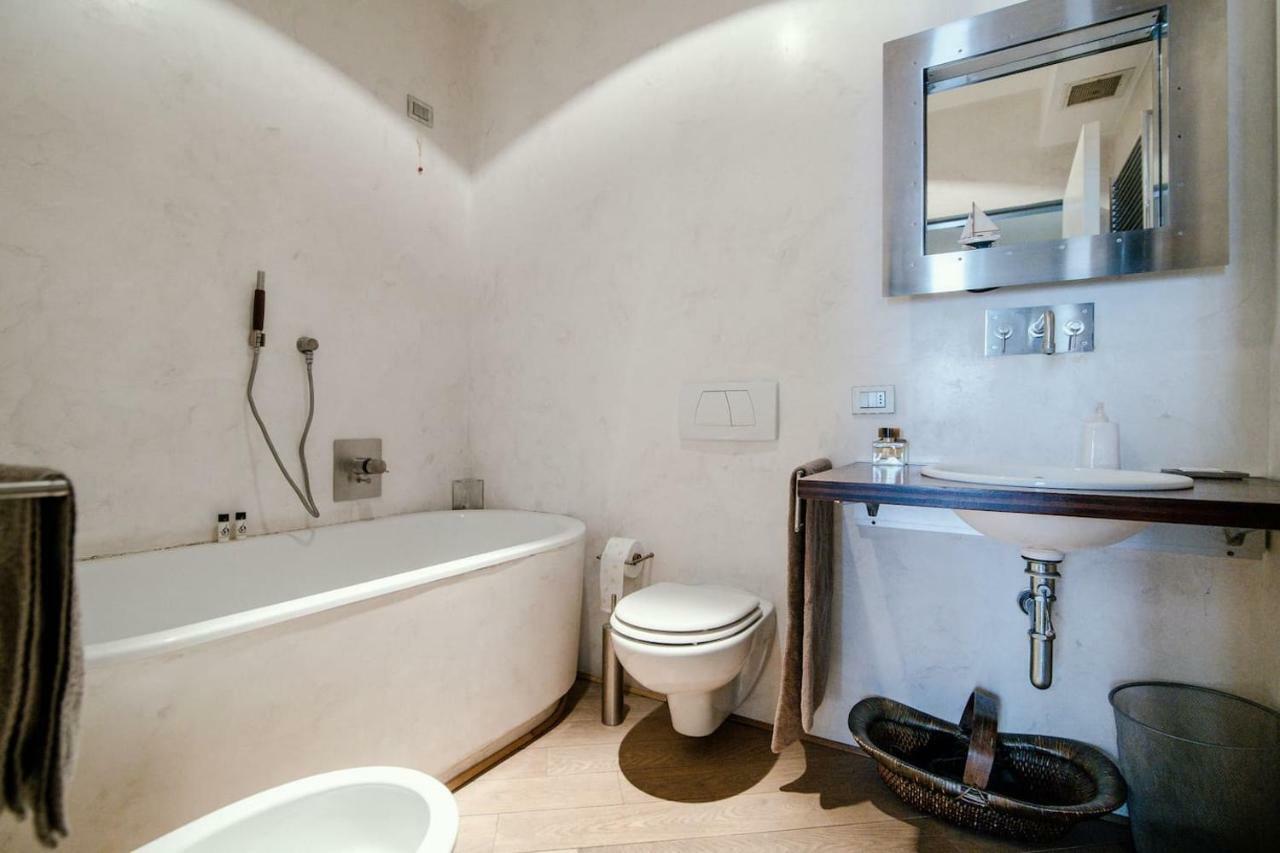 Sailer Loft - The House Of Travelers Appartement Como Buitenkant foto